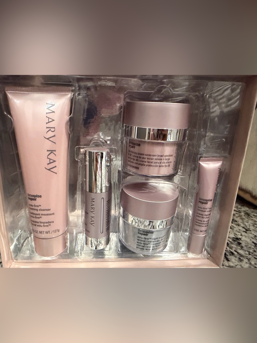 Mary Kay Timewise Repair Set in Soft Pink and Silver Accents - Picture 2 of 7
